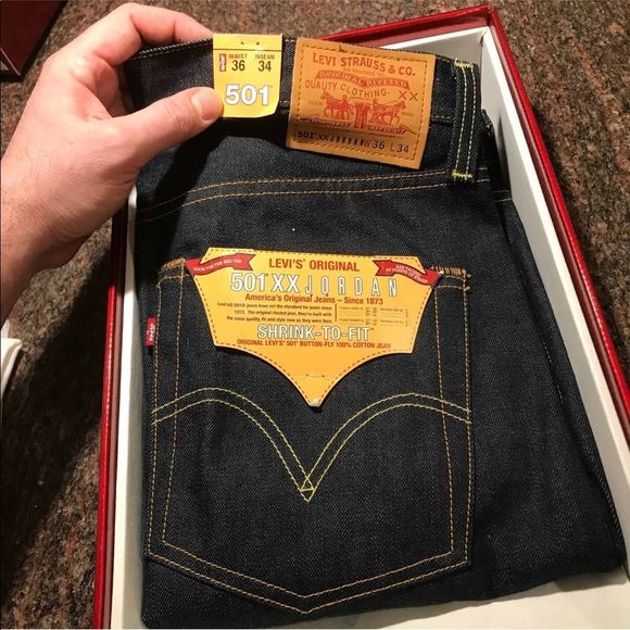 Levi’s X Nike Jordan 1 Retro ‘23/501 DENIM PACK’ - Picture 4 of 8